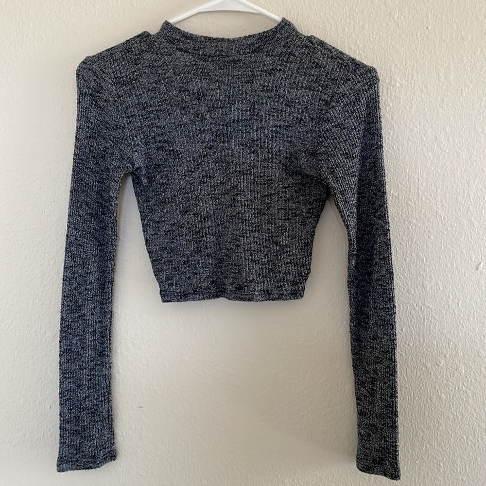 Crop Top - Picture 3 of 4